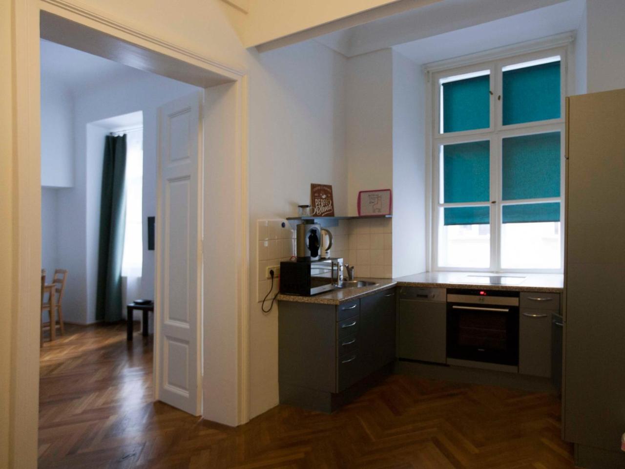 Center Homes
