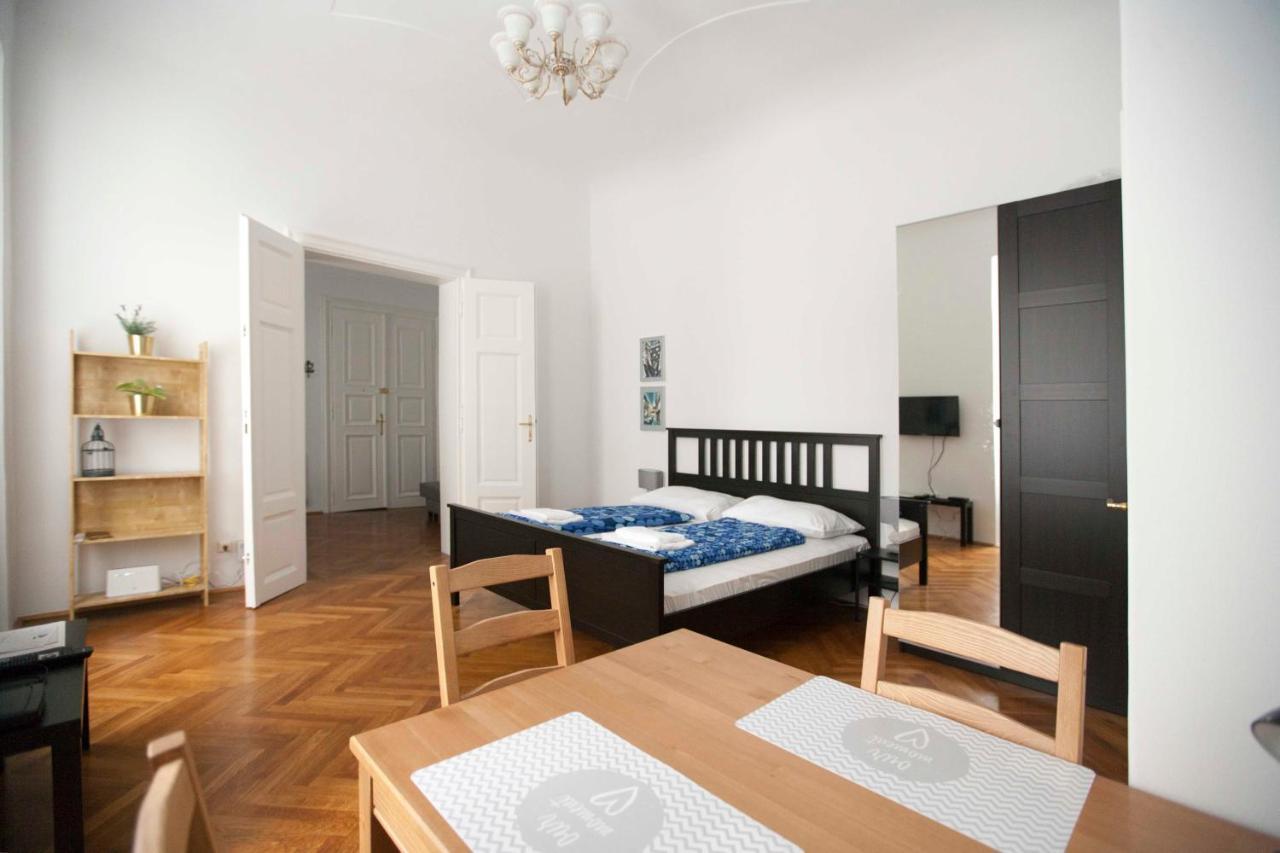 Center Homes Vienne